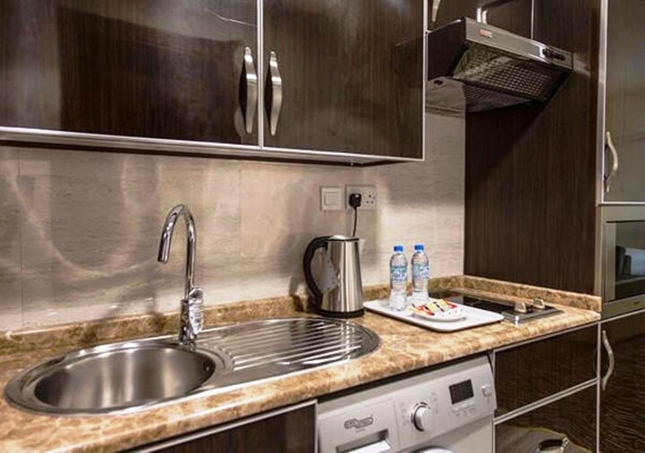 Al Faris 1 Hotel Apartments Dubai Eksteriør billede